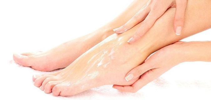 the BEST Pedicure Products for Soft Smooth Feet